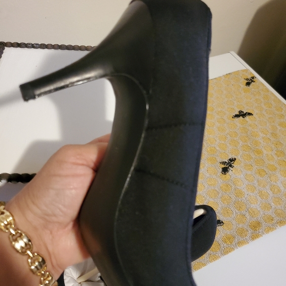 Calvin klein black heels. - Picture 11 of 12